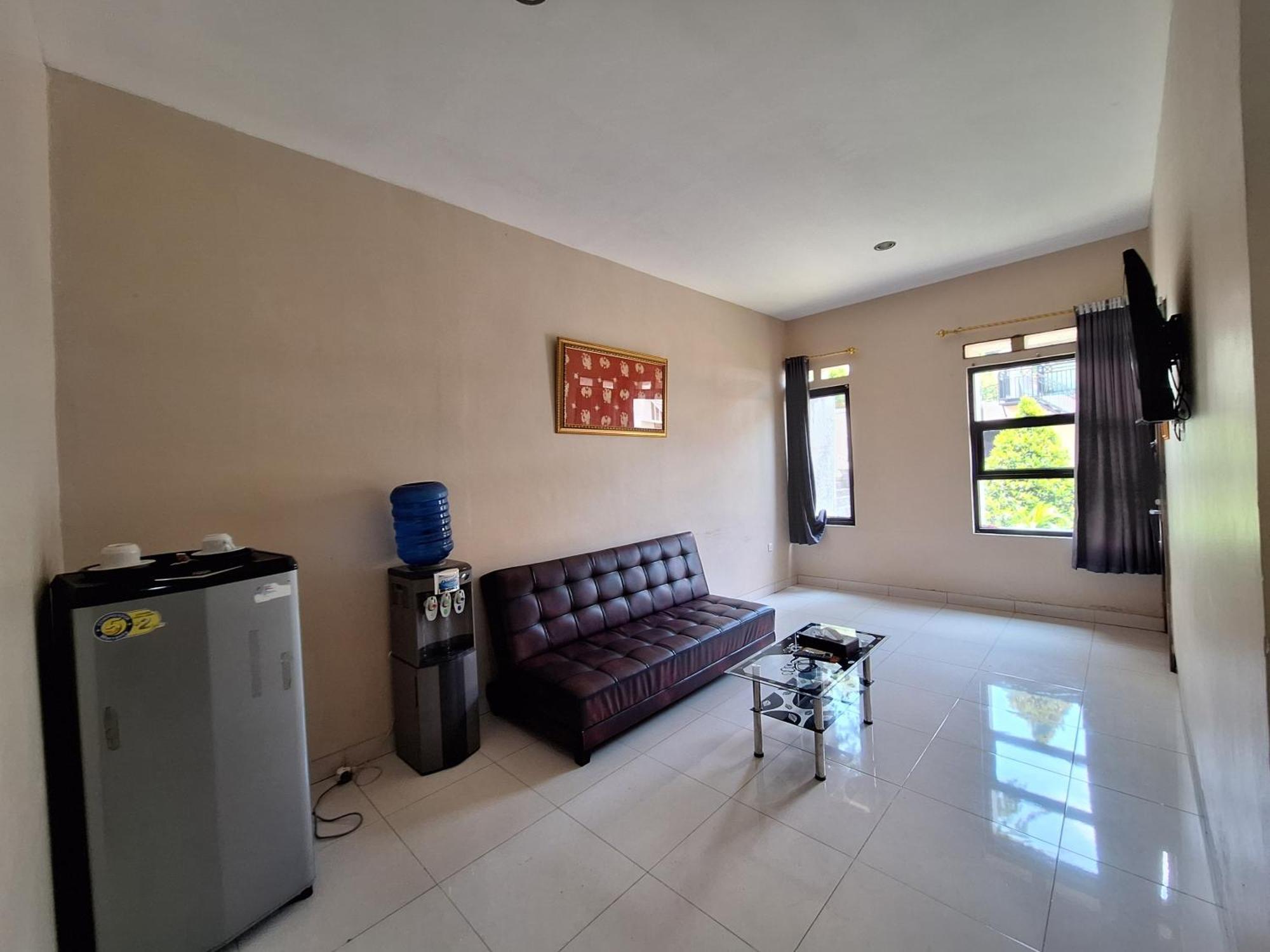 Urbanview Hotel Inkoppabri Cisarua Puncak Exterior foto